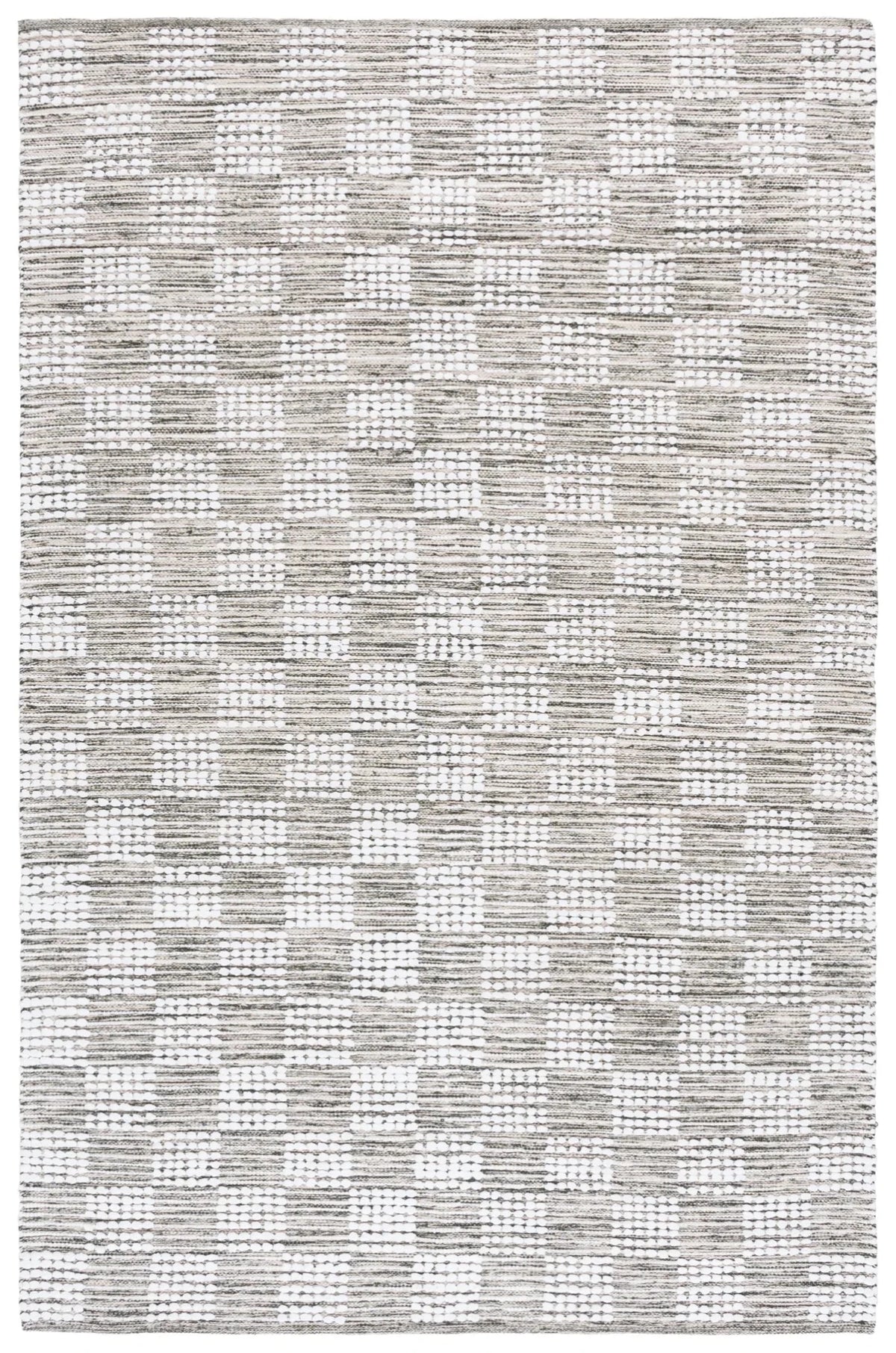 Safavieh Montauk 4'-0" x 6'-0" Rug in Green / Ivory