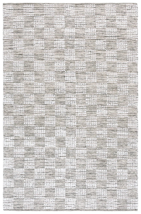 Safavieh Montauk 4'-0" x 6'-0" Rug in Green / Ivory