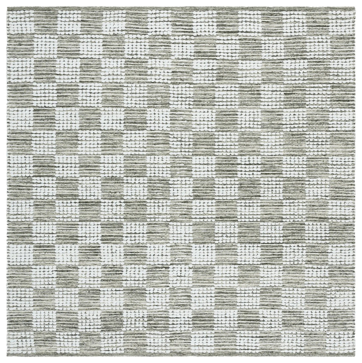 Safavieh Montauk 6'-0" x 6'-0" Rug in Green / Ivory