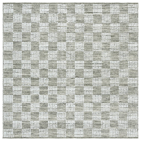 Safavieh Montauk 6'-0" x 6'-0" Rug in Green / Ivory