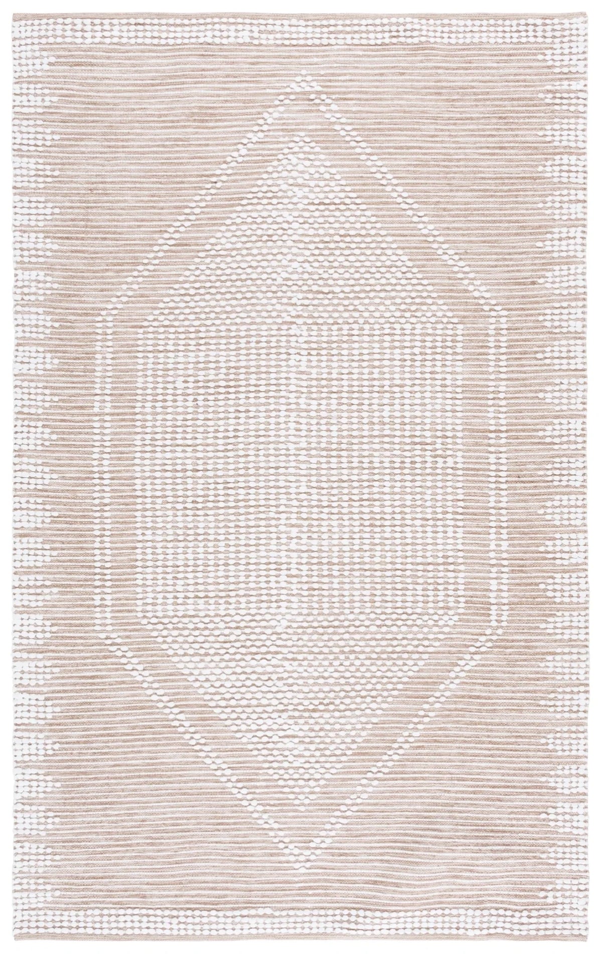 Safavieh Montauk 4'-0" x 6'-0" Rug in Beige / Ivory