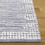 Safavieh Montauk 4'-0" x 6'-0" Rug in Navy / Ivory