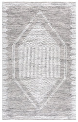 Safavieh Montauk 4'-0" x 6'-0" Rug in Black / Ivory