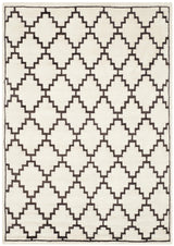 Safavieh Mosaic 4'-0" x 6'-0" Rug in Beige / Charcoal