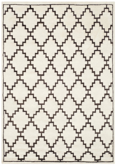 Safavieh Mosaic 4'-0" x 6'-0" Rug in Beige / Charcoal