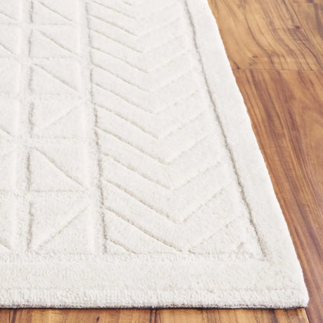 Safavieh Mykonos 4'-0" x 6'-0" Rug in Ivory