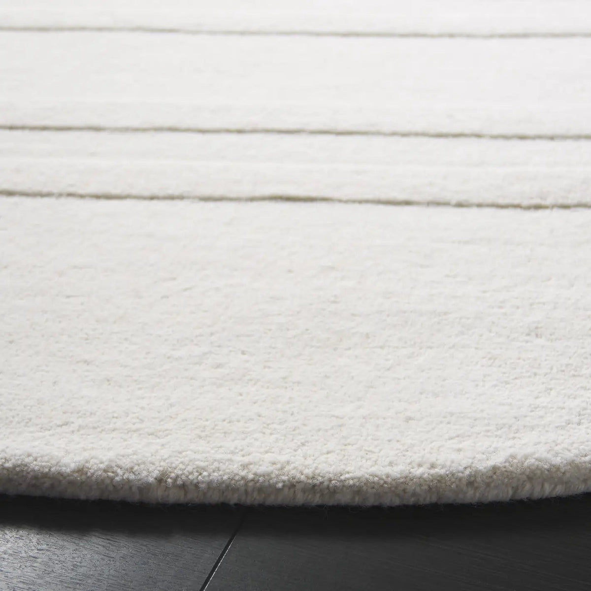 Safavieh Mykonos 6'-0" x 6'-0" Rug in Ivory