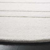 Safavieh Mykonos 6'-0" x 6'-0" Rug in Ivory