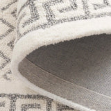 Safavieh Mykonos 4'-0" x 6'-0" Rug in Ivory / Grey