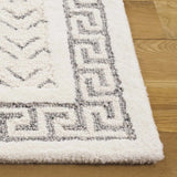 Safavieh Mykonos 4'-0" x 6'-0" Rug in Ivory / Grey