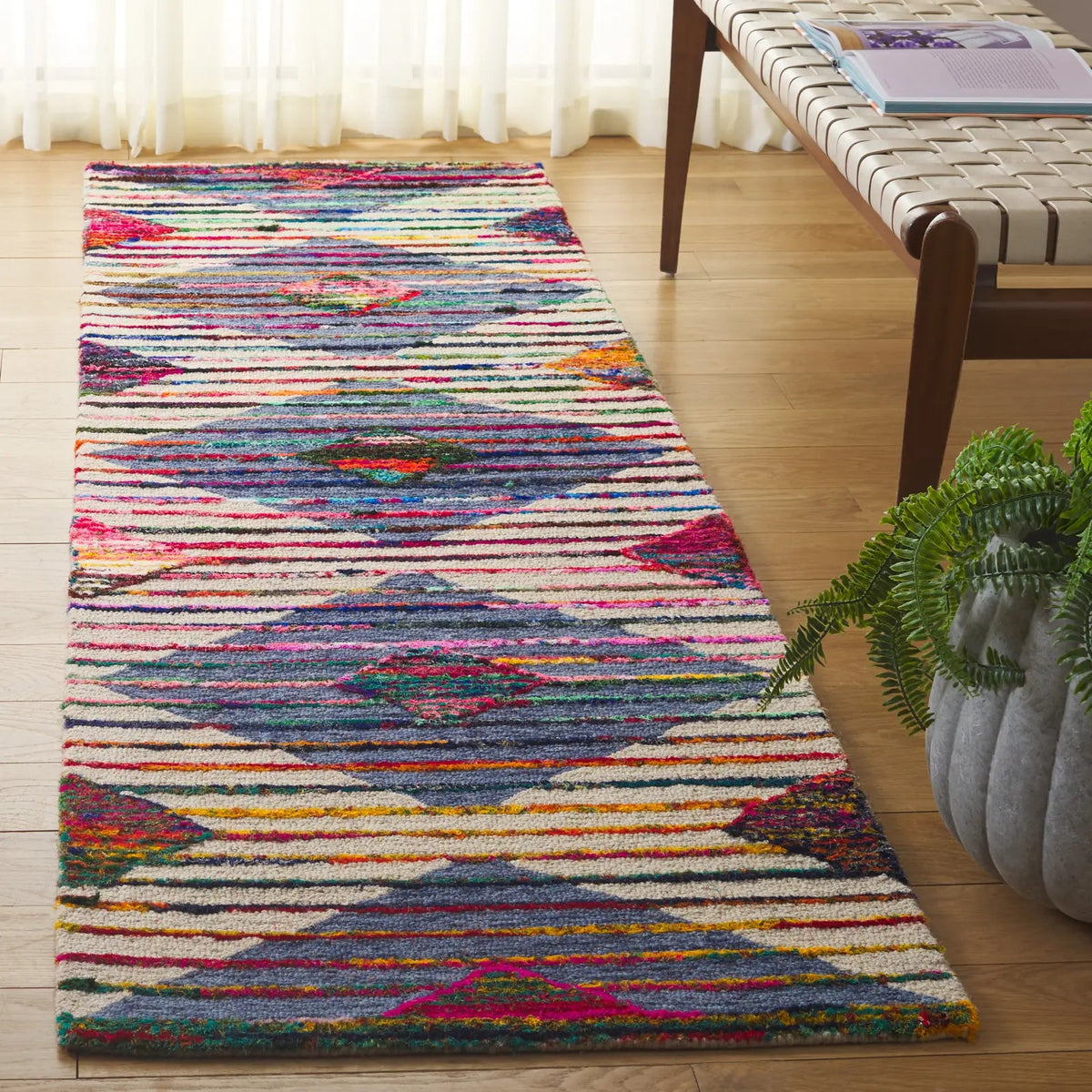 Safavieh Nantucket 2'-3" x 6'-0" Rug in Beige / Blue