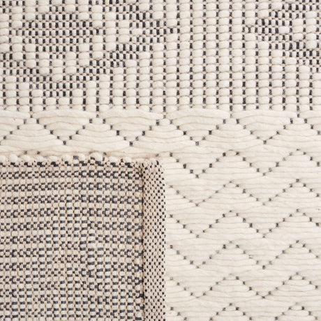 Safavieh Natura Nat204Z Ivory/Black Rug.