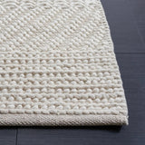 Safavieh Natura 4'-0" x 6'-0" Rug in Ivory