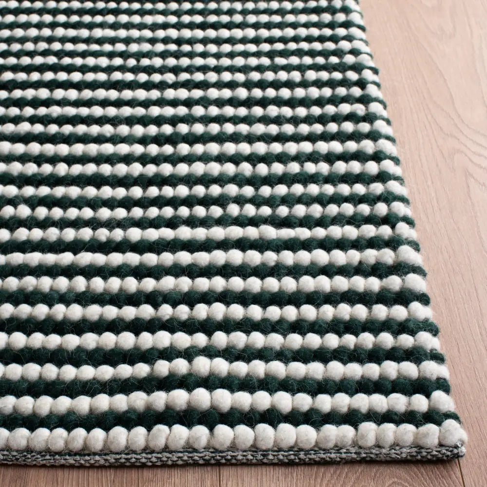 Safavieh Natura 5'-0" x 8'-0" Rug in Ivory / Green