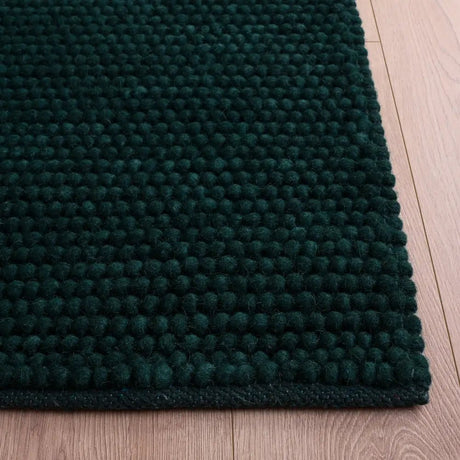 Safavieh Natura 5'-0" x 8'-0" Rug in Green
