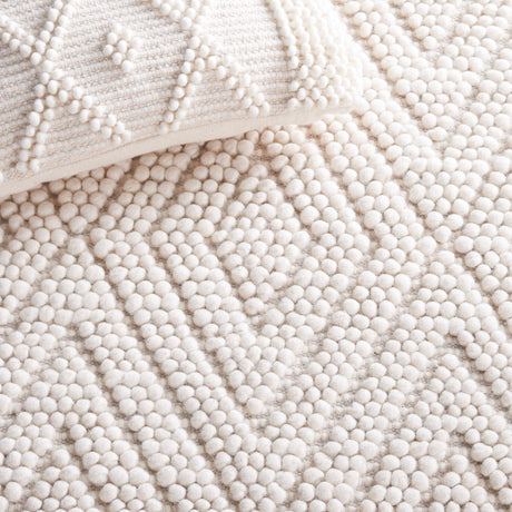Safavieh Natura Nat224A Ivory Rug.