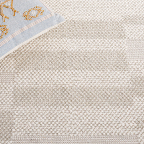 Safavieh Natura Nat225G Ivory/Silver Rug.