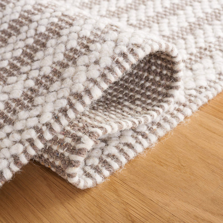 Safavieh Natura Nat227E Ivory/Taupe Rug.