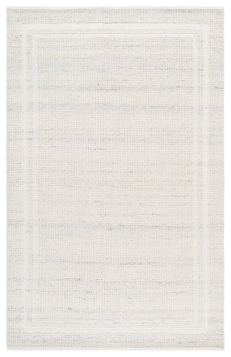 Safavieh Natura 4'-0" x 6'-0" Rug in Silver