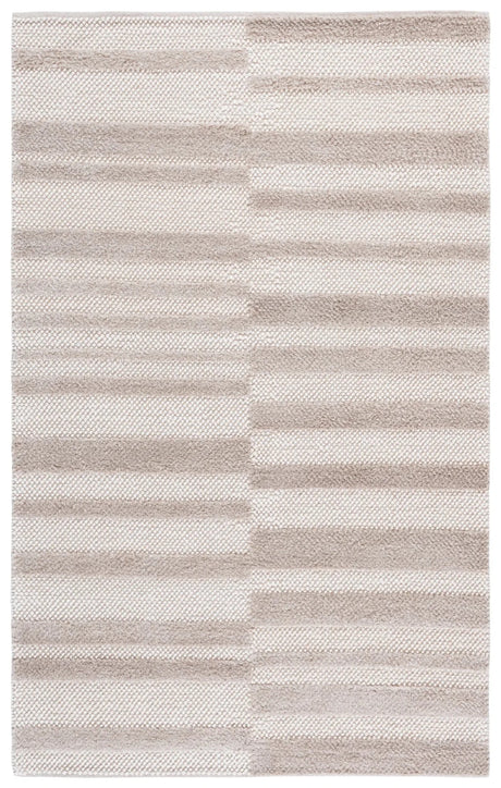 Safavieh Natura 4'-0" x 6'-0" Rug in Beige / Ivory