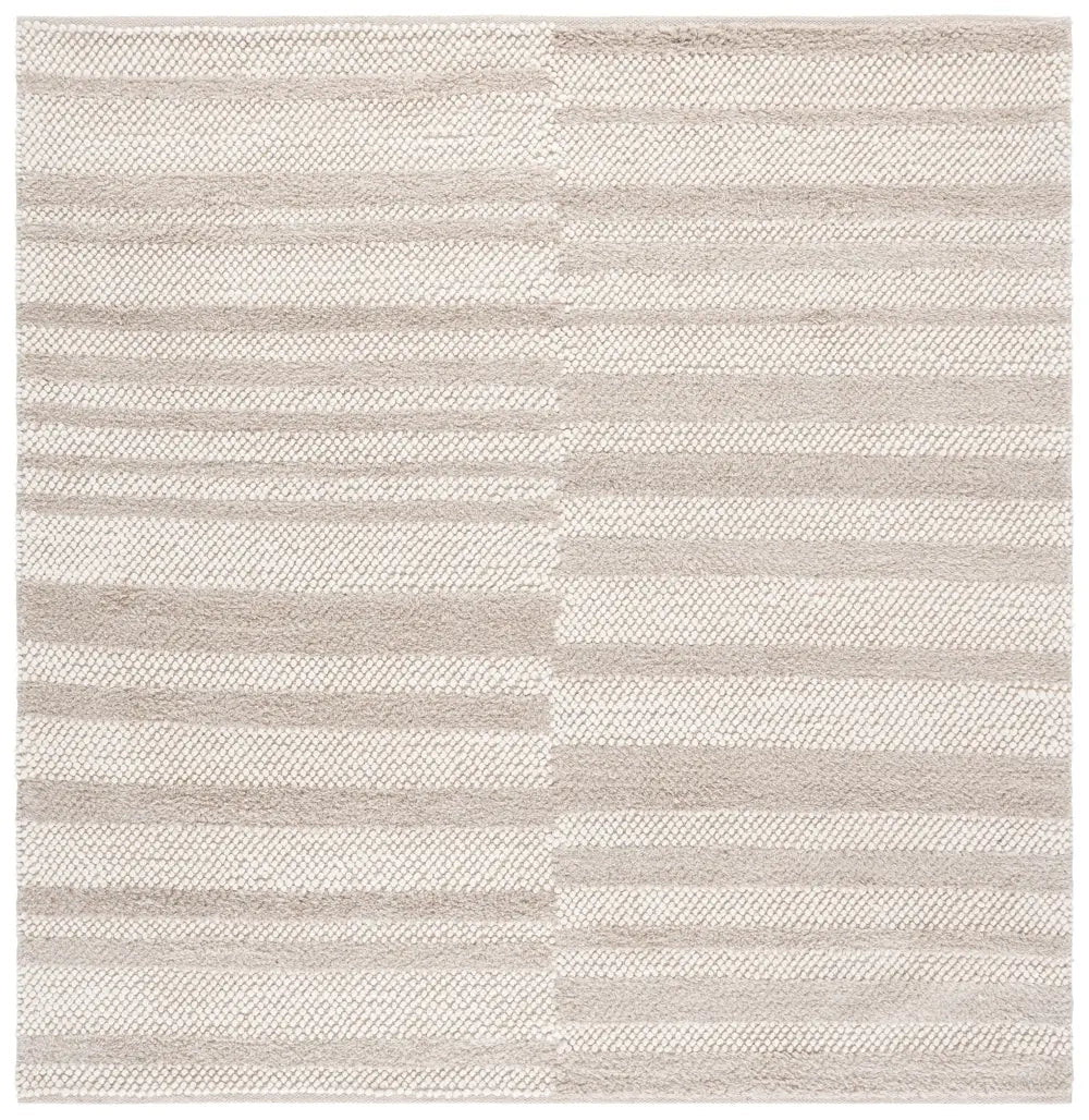 Safavieh Natura 6'-0" x 6'-0" Rug in Beige / Ivory