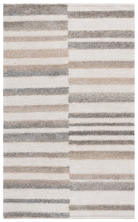 Safavieh Natura 4'-0" x 6'-0" Rug in Taupe / Ivory