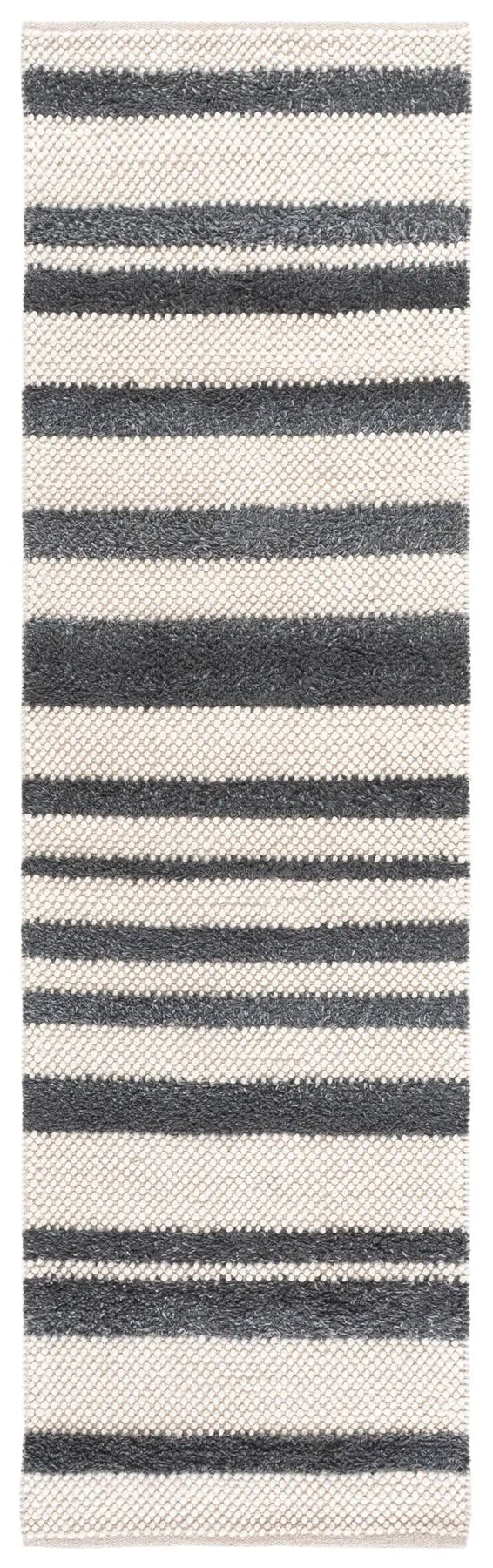 Safavieh Natura 2'-3" x 8'-0" Rug in Dark Grey / Ivory