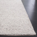 Safavieh Natura 4'-0" x 6'-0" Rug in Light Grey / Beige