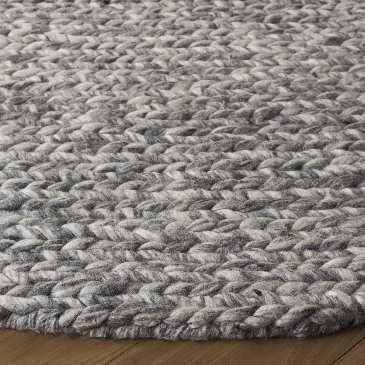 Safavieh Natura 6'-0" x 6'-0" Rug in Grey / Ivory