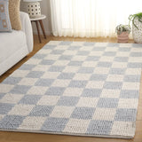 Safavieh Natura 4'-0" x 6'-0" Rug in Light Blue / Ivory