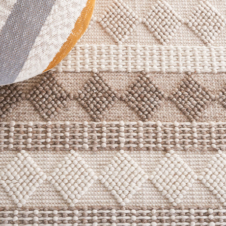 Safavieh Natura Nat293F Ivory/Grey Rug.