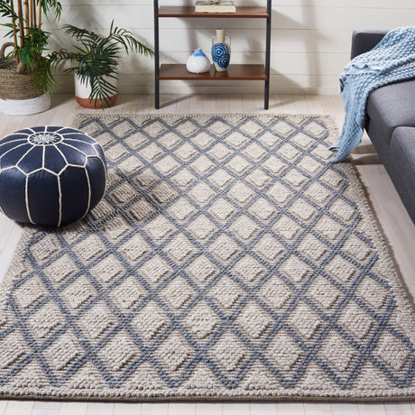 Safavieh Natura Nat313G Silver Rug.