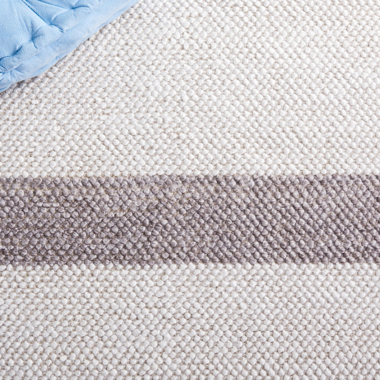 Safavieh Natura Nat324T Ivory/Brown Rug.