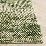 Safavieh Natura 4'-0" x 6'-0" Rug in Green / Ivory