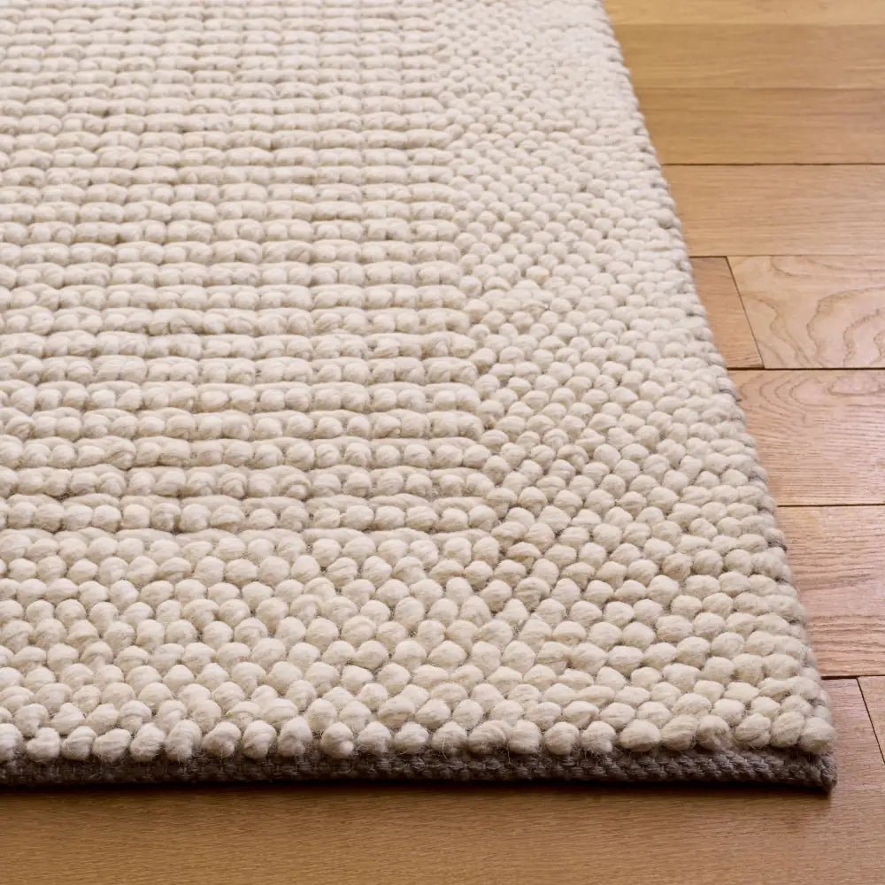 Safavieh Natura 5'-0" x 8'-0" Rug in Ivory