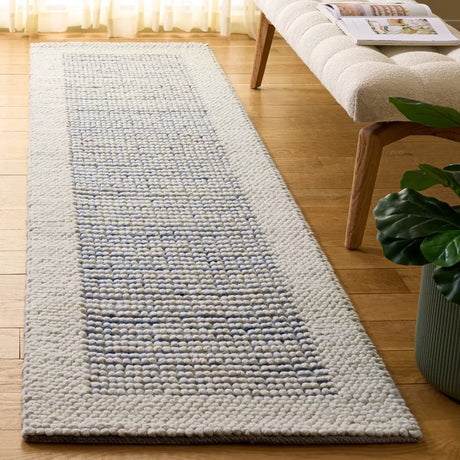 Safavieh Natura 2'-3" x 9'-0" Rug in Ivory / Navy