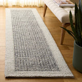 Safavieh Natura 2'-3" x 9'-0" Rug in Ivory / Black