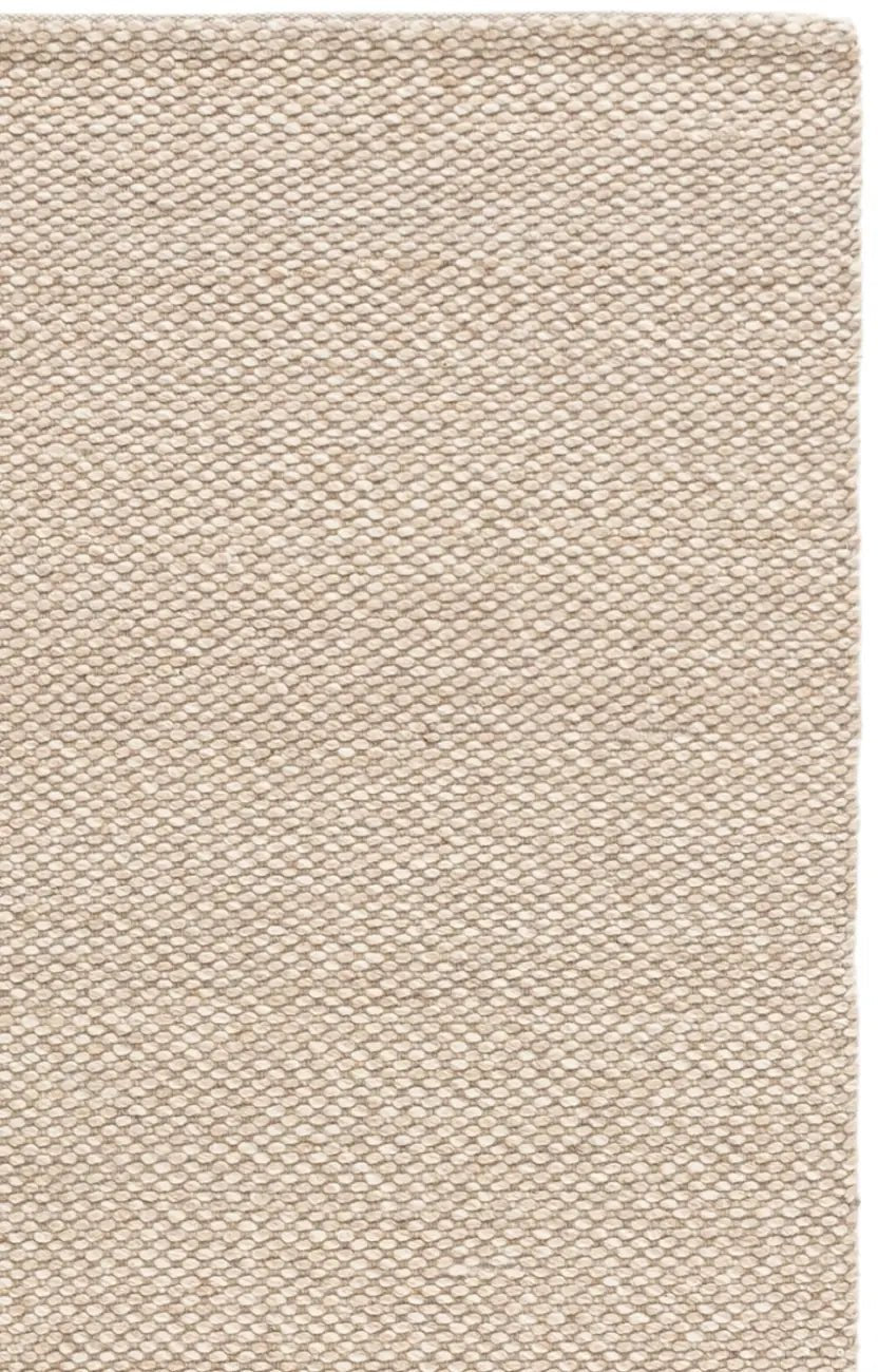 Safavieh Natura 5'-0" x 8'-0" Rug in Beige