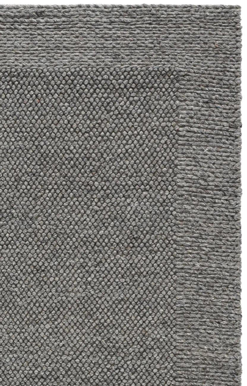Safavieh Natura 5'-0" x 8'-0" Rug in Dark Grey