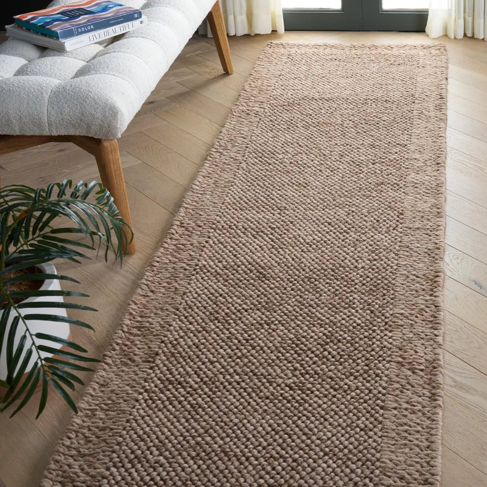 Safavieh Natura 2'-3" x 9'-0" Rug in Light Brown