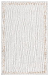 Safavieh Natura 4'-0" x 6'-0" Rug in Beige / Ivory