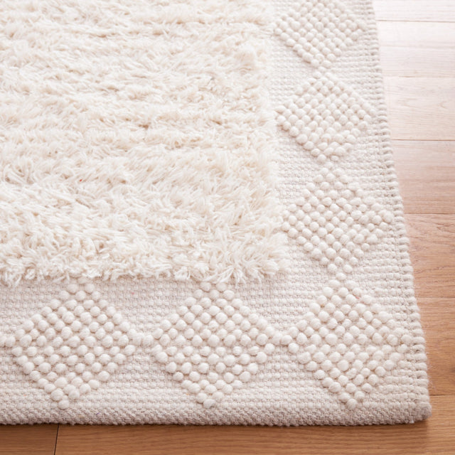 Safavieh Natura Nat722A Ivory Rug.