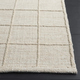 Safavieh Natura 4'-0" x 6'-0" Rug in Beige