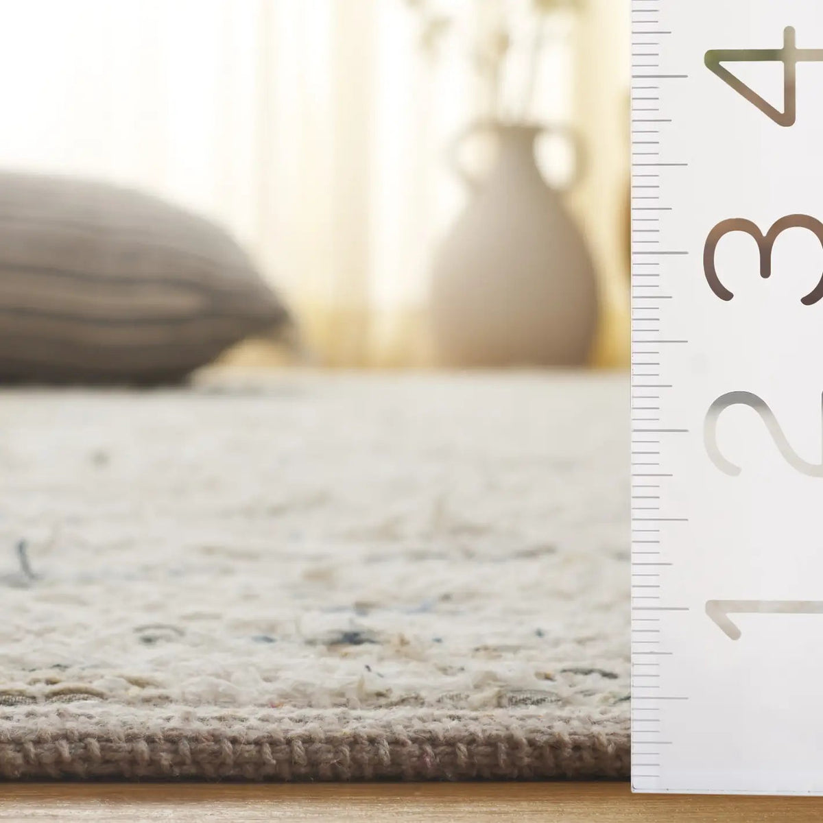 Safavieh Natura 4'-0" x 6'-0" Rug in Blue / Ivory