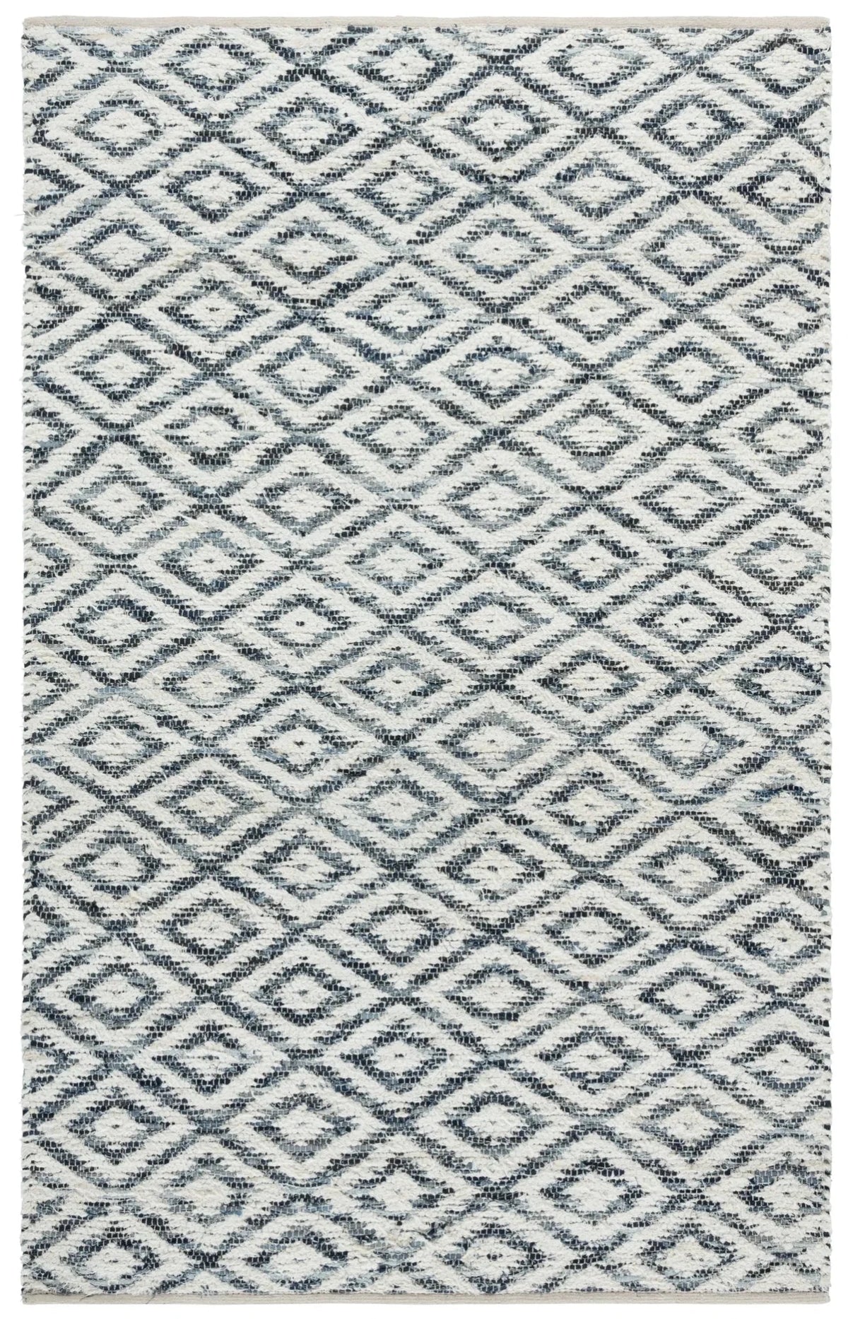 Safavieh Natura 4'-0" x 6'-0" Rug in Navy / Ivory