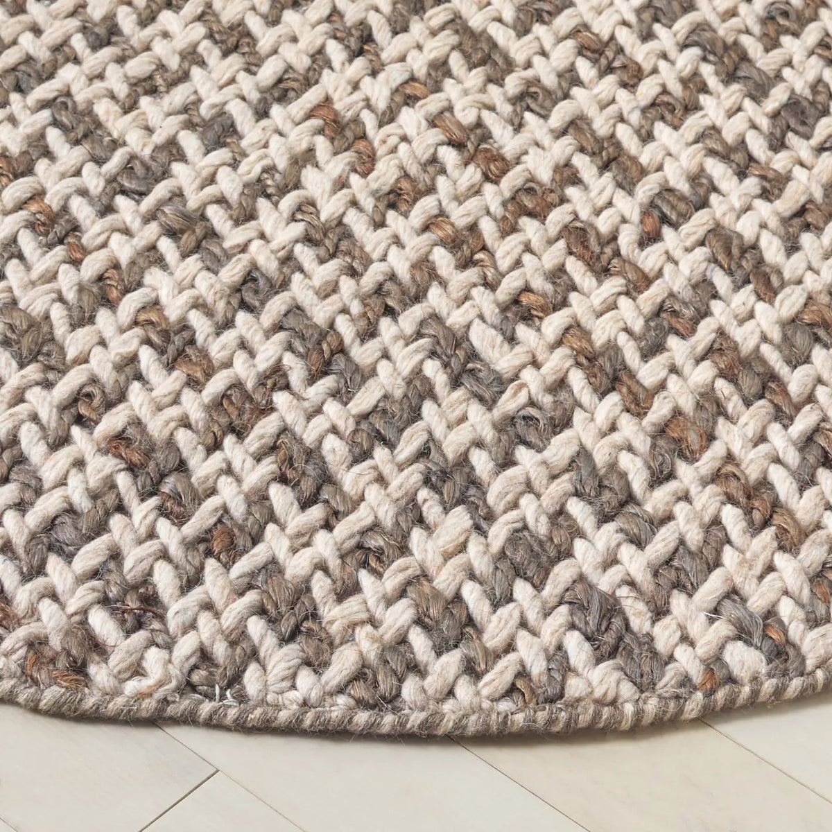 Safavieh Natural Fiber Couture 6'-0" x 6'-0" Rug in Beige / Grey