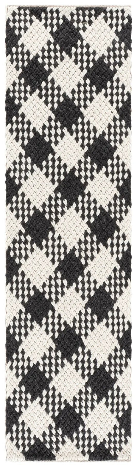 Safavieh Natural Fiber Couture 2'-3" x 8'-0" Rug in Ivory / Black