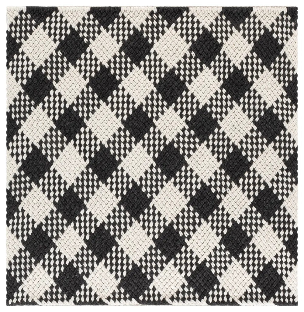 Safavieh Natural Fiber Couture 6'-0" x 6'-0" Rug in Ivory / Black