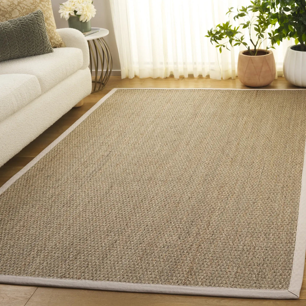 Safavieh Natural Fiber 4'-0" x 6'-0" Rug in Natural / Ivory