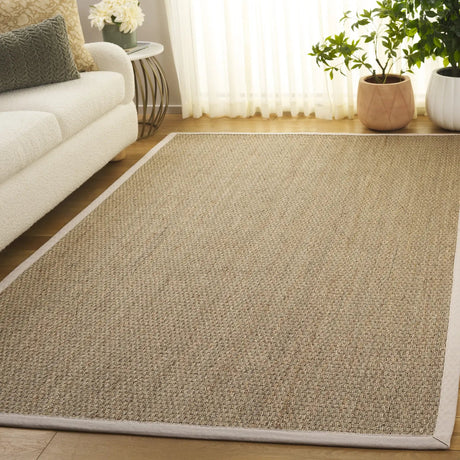 Safavieh Natural Fiber 4'-0" x 6'-0" Rug in Natural / Ivory